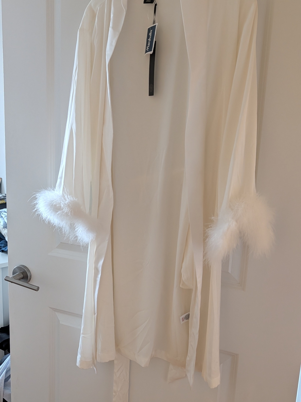 House of Harlow 1960 White Feather-Trim Robe